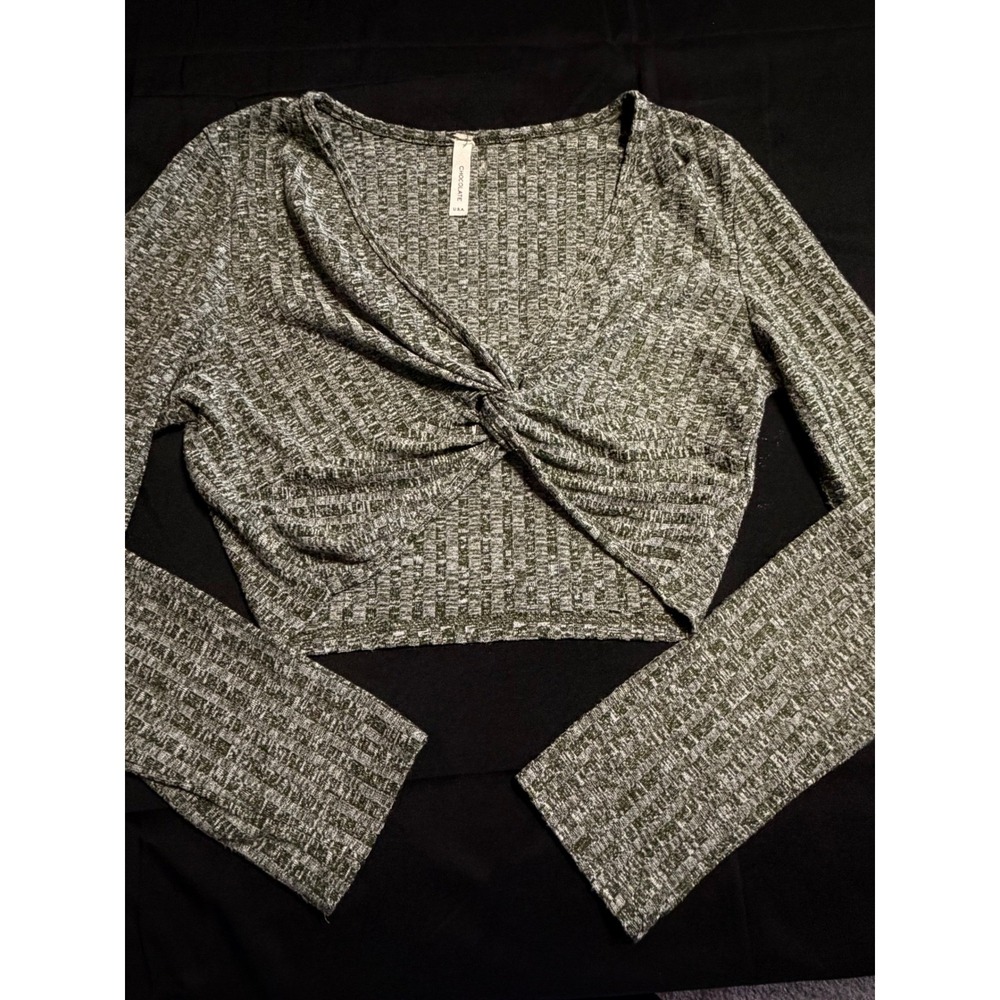 Chocolate USA Womens Small Gray Twist Front Crop Top Long Sleeve Y2K
